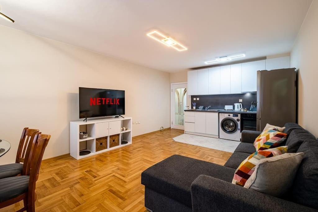 Varna Central 2Bdrm Apartment Exterior foto