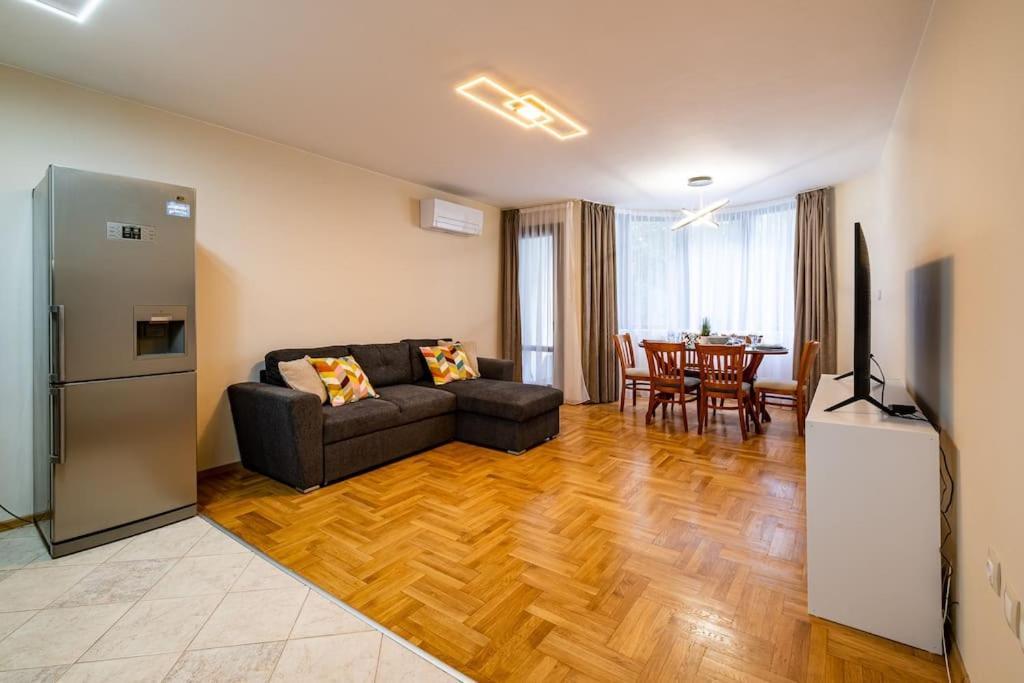 Varna Central 2Bdrm Apartment Exterior foto